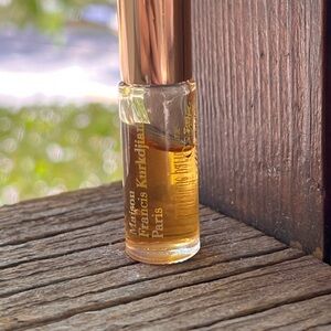 Maison Francis Kurkdjian oud satin mood elixir oil
